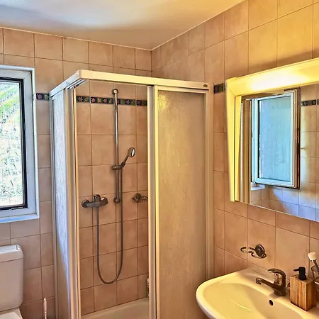 Lavaux Place In Swiss French Part Apartament