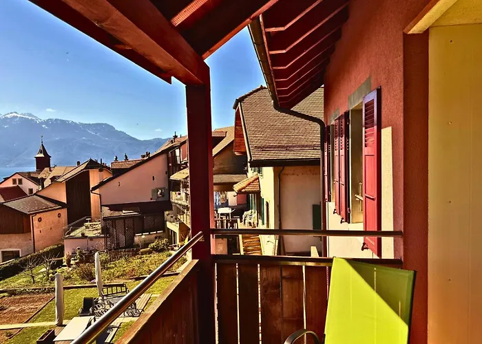 Lavaux Place In Swiss French Part Apartament Rivaz